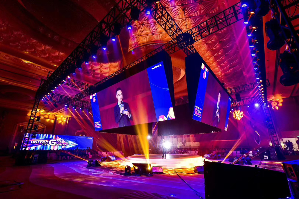 rental P2.604 led display screen.jpg