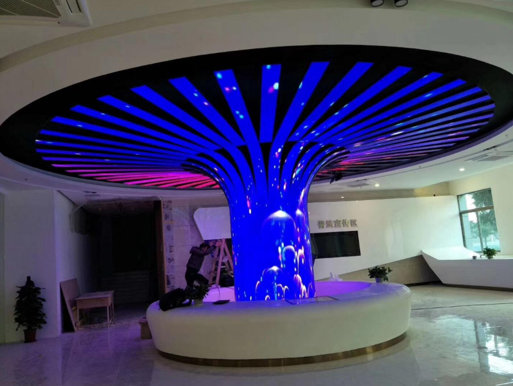 LED tree screen.png